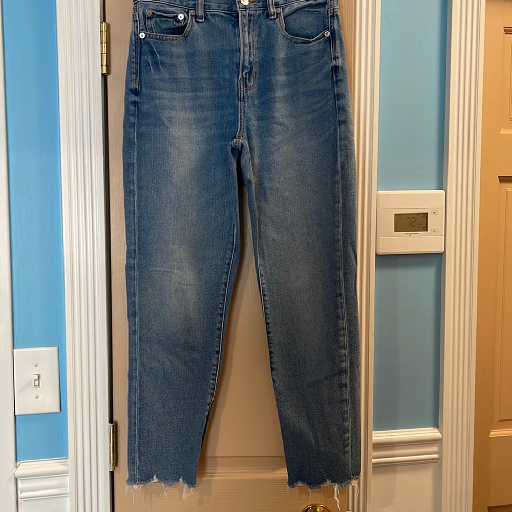 American Eagle “Mom Jean” Size 4 Regular